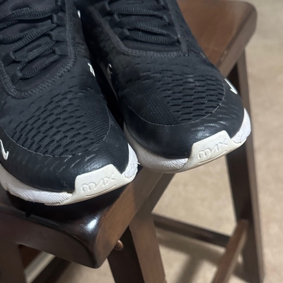 Nike Air Max 270 Black and White youth sz7 /Men's Athletic Shoes - Picture 10 of 11